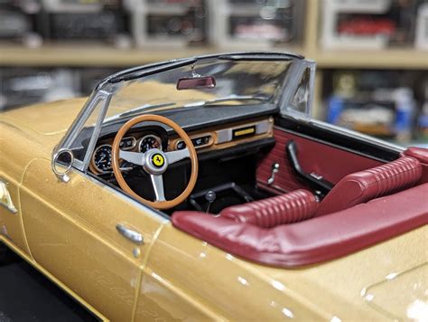 მინიმა / Minima | Ferrari 275 GTS Spyder