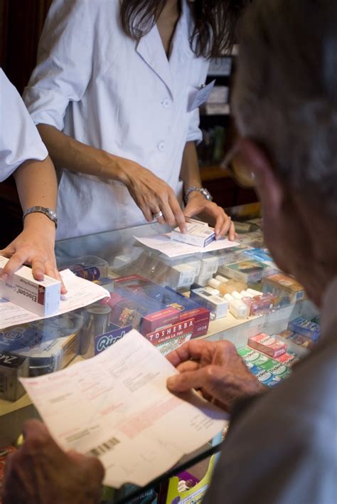 Un Centenar De Los Medicamentos Que Sanidad Dejar De Pagar Podr N Ser