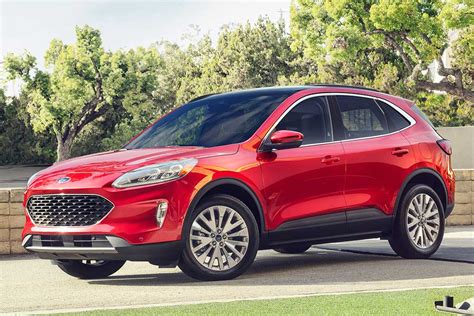 2020 Ford Escape Vs 2020 Ford Edge Whats The Difference Autotrader