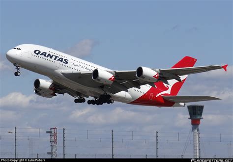 Vh Oqi Qantas Airbus A Photo By Luke Pabari Id