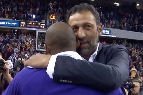 Kobe Bryant, Vlade Divac Share Touching Moment After Lakers-Kings Game | News, Scores ...