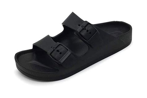 Amazon’s Best-Selling $19 Slides “Feel Like a Dream,” Shoppers Say