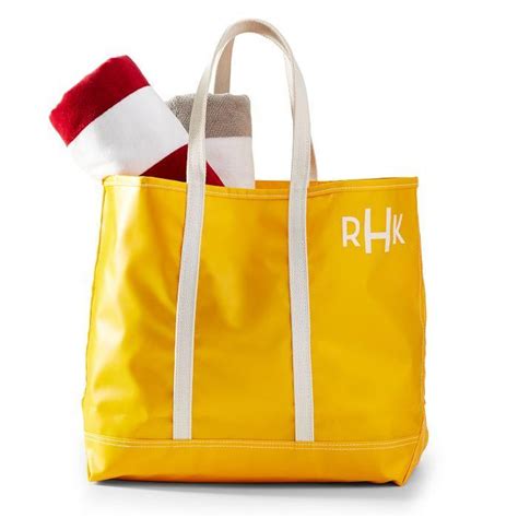 The 10 Best Waterproof And Water-Resistant Beach Bags | Rank & Style