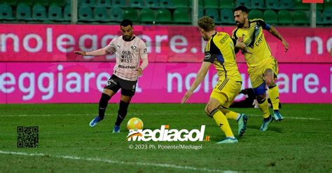 Palermo Pisa 3 2 Le Pagelle Dei Quotidiani Ok Graves Insigne Il