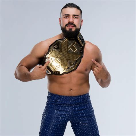 Photos These Champions Don T Wear Titles Around Their Waist Lucha