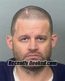 Recent Booking Mugshot For Eric Farnsworth In Manatee County Florida