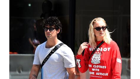 Joe Jonas Almost Kissed Sophie Turners Stunt Double 8 Days