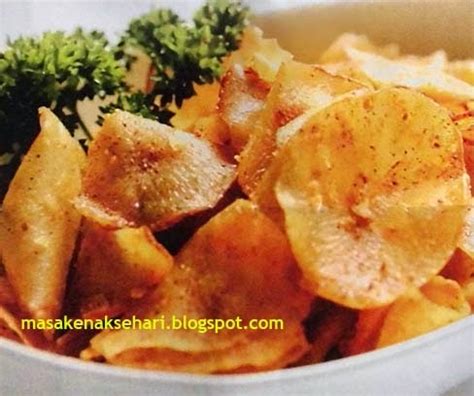 Cara Membuat Keripik Singkong Pedas Renyah PermenKopi