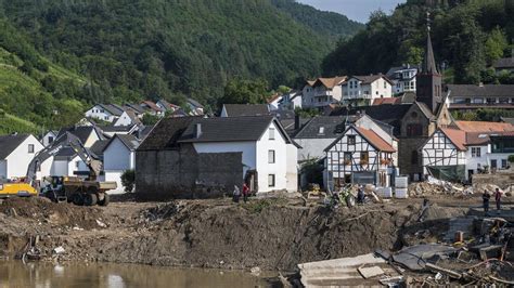 Wiederaufbau Im Ahrtal Der Wiederaufbau Läuft Urwüchsig Zeit Online