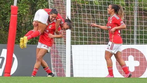 Benfica vence Sp Braga reviravolta e reforça liderança da Liga BPI