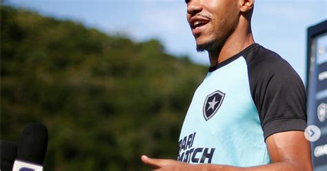 Marlon Freitas Celebra Adaptação Ao Esquema Do Botafogo E Se Cobra Por Gol