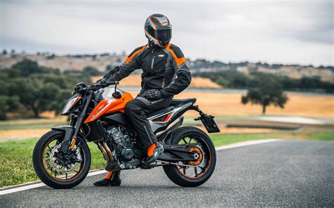 Motorrad Vergleich Ktm Duke Vs Ktm Duke