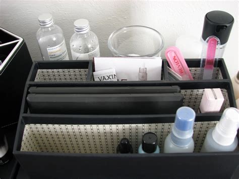 Joydreamer: My makeup storage