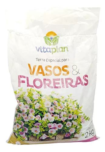 Terra Especial Composta Para Vasos E Floreiras Vitaplan 2kg