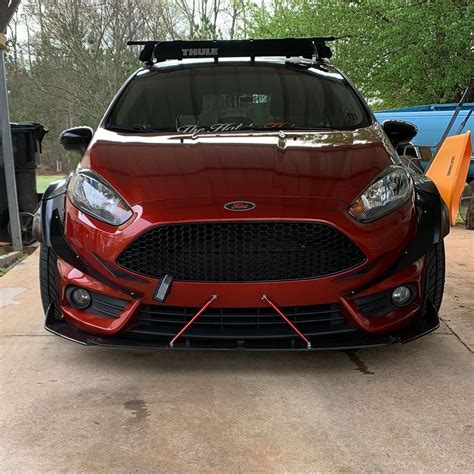 Fiesta St Wide Body Kit