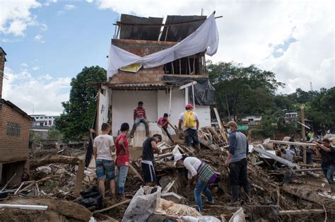 La Tragedia En Colombia Suman 254 Muertos Por Avalancha Imágenes