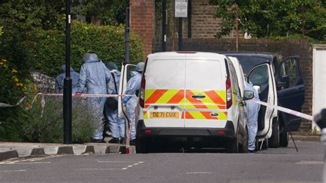 Manhunt In London After Bodies Found In Suitcases On Bristols Clifton