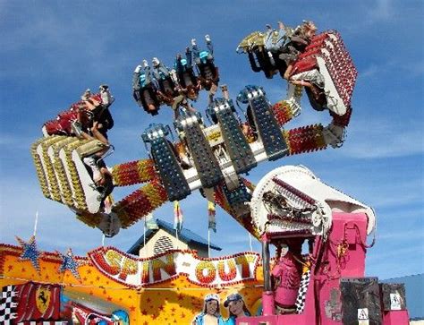 Spin-Out Carnival Ride Sequence (Frame 5) | Atraccion de feria, Juegos ...