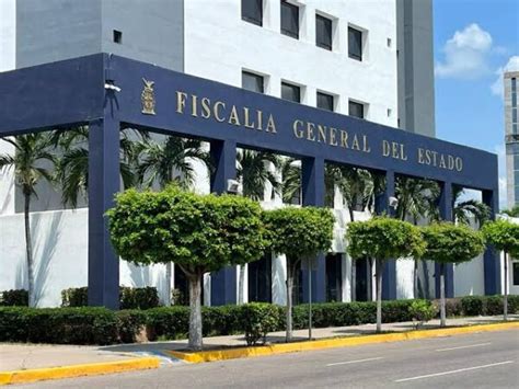 Detienen A Agente De La Fge De Sinaloa En Un Veh Culo Robado R Odoce