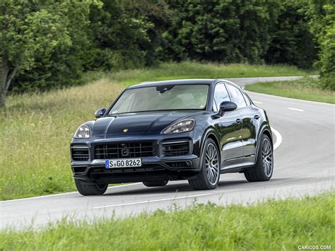 2021 Porsche Cayenne GTS Coupe Color Moonlight Blue Metallic Front