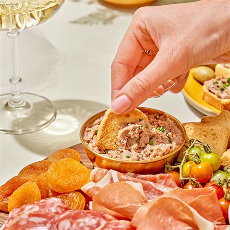 What is Pâté? Understanding and Enjoying the Delightful French Snack