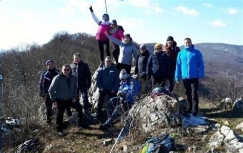 Planinarsko Dru Tvo Kalnik Organizira Tradicionalni Bo I Ni Pohod Po