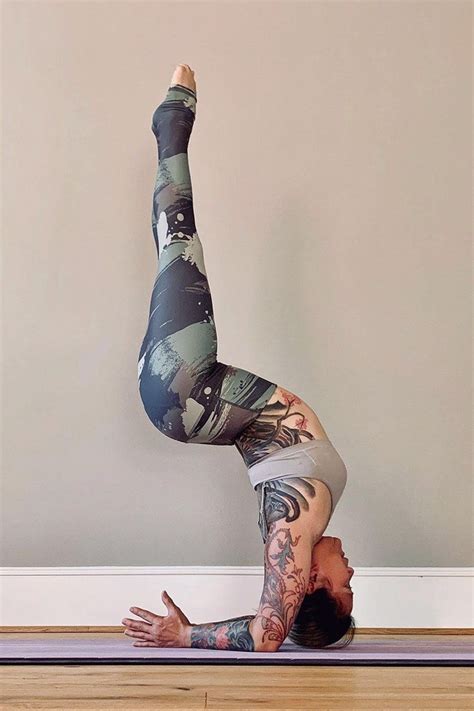 The Vida Midi In Camo Yoga Poses Photography Yoga Poses Advanced