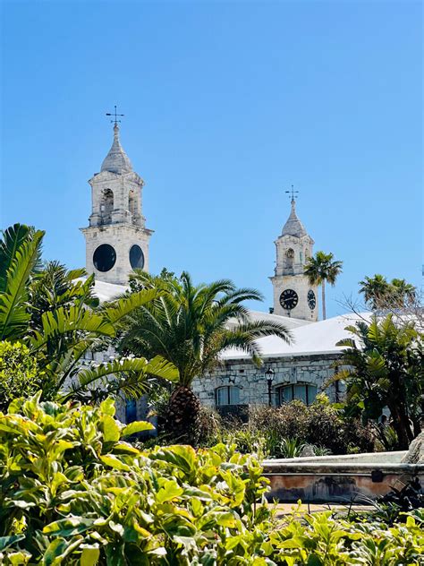 Best Things To Do At Royal Naval Dockyard Bermuda Bobo And Chichi