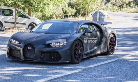 Cacciato Bugatti Chiron Pur Sport E Chiron Super Sport 300