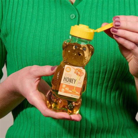 5 Vegan Honey Brands to Try