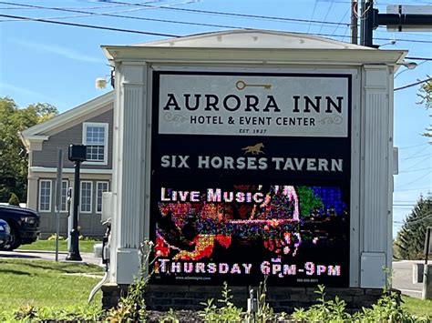 Six Horses Tavern | Aurora OH