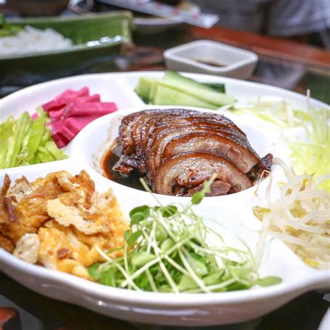 Flavors of China: Beijing Restaurant Food Tour