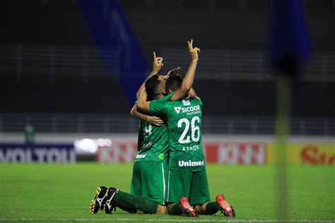 a marca da superação Chape vence o CSA fora de casa Chapecoense