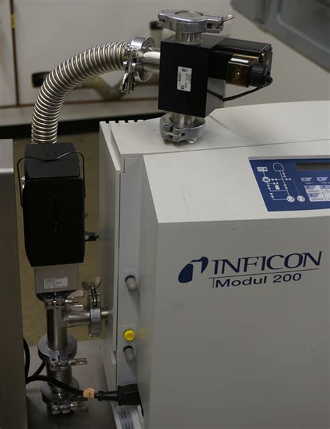 Inficon UL-200 Vacuum Leak Detector