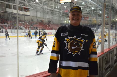 Hundreds attend Bulldogs open practice in Brantford | BrantBeacon