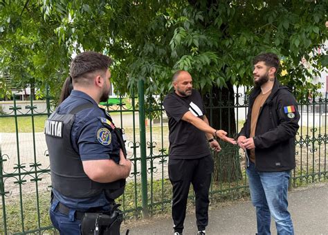 Profesor de sport și diriginte acuzat de viol Ar fi făcut sex cu o elevă pe care a îmbătat o