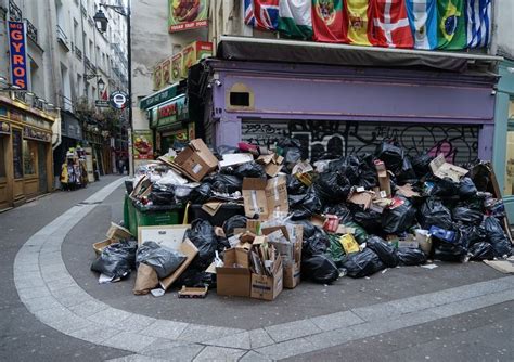 France La Gr Ve Des Boueurs Reconduite Paris