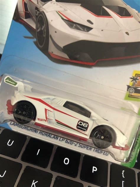 Hot Wheels Lamborghini Huracan LP Super Trofeo Hobbies Toys Toys Games On Carousell
