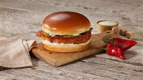 Boston Market Debuts New Nashville Hot Crispy Chicken Sandwich The