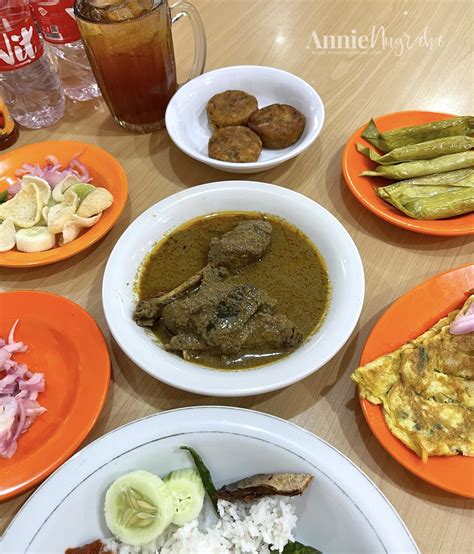 Mencicipi Lezatnya Kuliner Khas Aceh Di Mie Nasi Goreng Bardi Banda