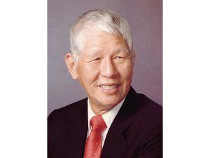 Story of Filipino Success: Mariano Que, founder of Mercury Drug ...