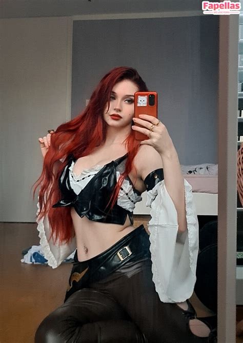 Finnya Aka Pastelmiiilk Nude Leaks Fapellas