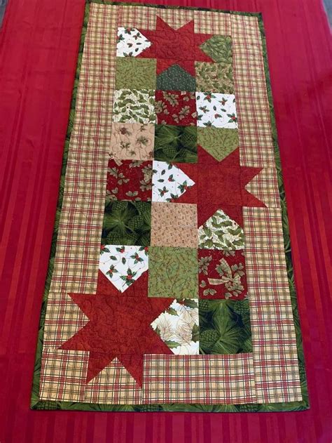 Pin By Andi Gede Schmith On Table Runner Quilted Table Runners Patterns Quilted Table Runners