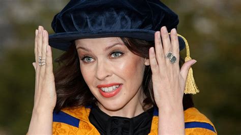 Doctor Kylie Minogue honored for cancer work | Inquirer Entertainment