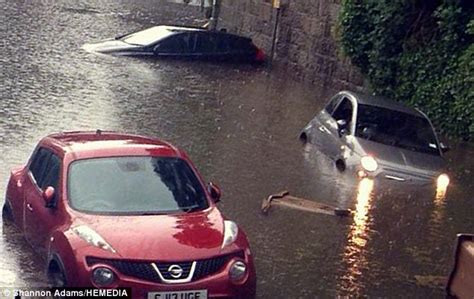 UK weather sees flash floods in Aberdeen as vechices become stranded | Daily Mail Online