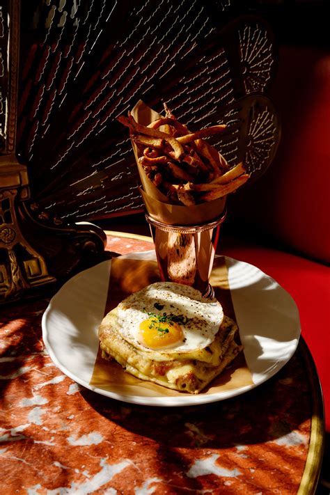 What's on the menu at Le Sélect, the second coming of one of Toronto’s