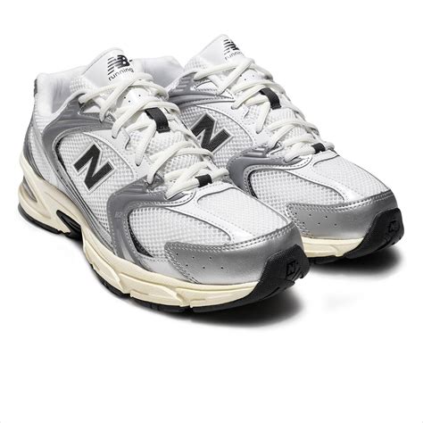 New Balance 530 Branco E Prata - Tênis New Balance 530 Unissex Branco / Prata