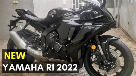 2022 Yamaha R1 Black