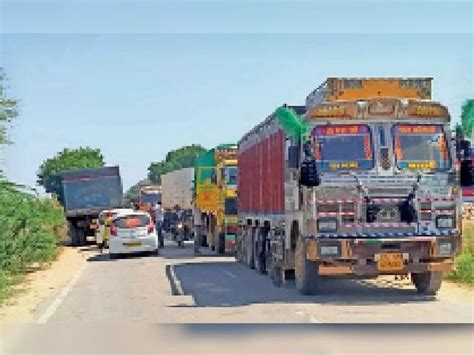 Gravel Trucks Gather On The Road From Deoli To Sarasop Thousands Of