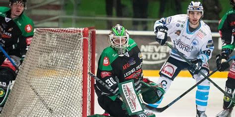 Eishockey Oberliga S D H Chstadter Ec Startet Beim Sc Riessersee In